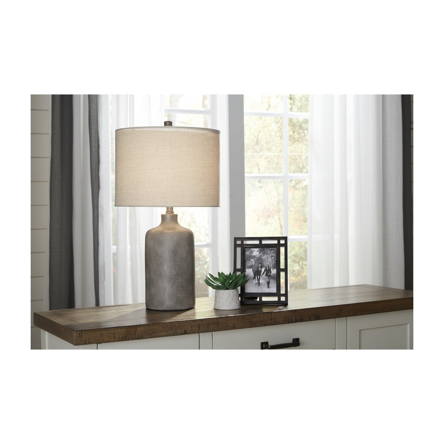 ASL117964 Linus Antique Black