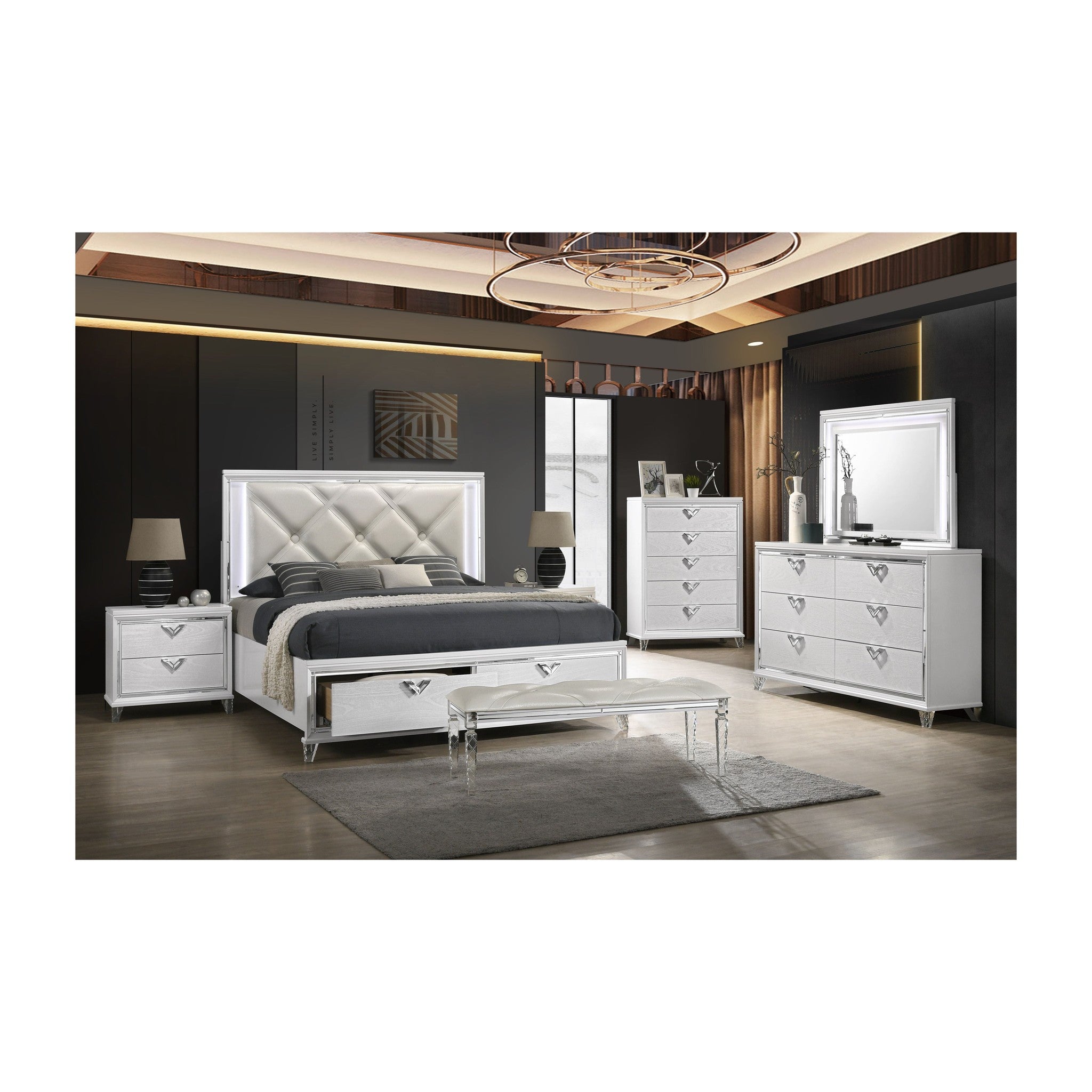 B6100 Layla White