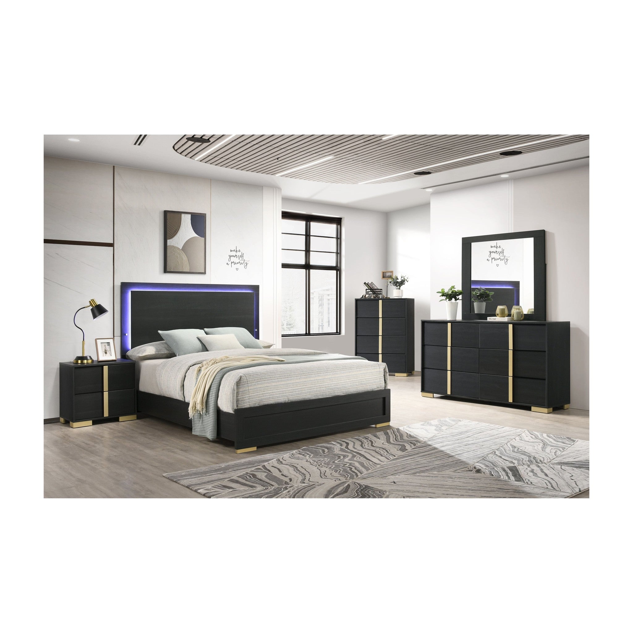 B1580 Aubrey Black and Champagne Gold Handles